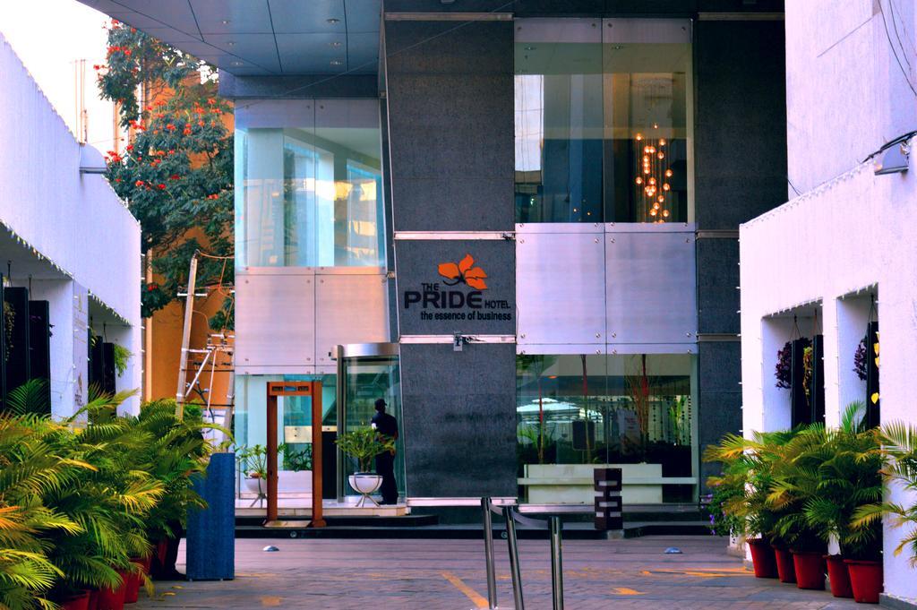 The Pride Hotel, Bangalore Exterior foto